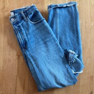 A&F 90s Ultra High Rise Distressed Jeans
